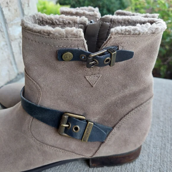 Marc Fisher boots 😃😃😃women's Size 11 - Picture 2 of 9